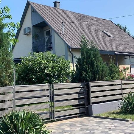 Toparti Hangulatu Nyaralo-Balatonboglár المظهر الخارجي الصورة