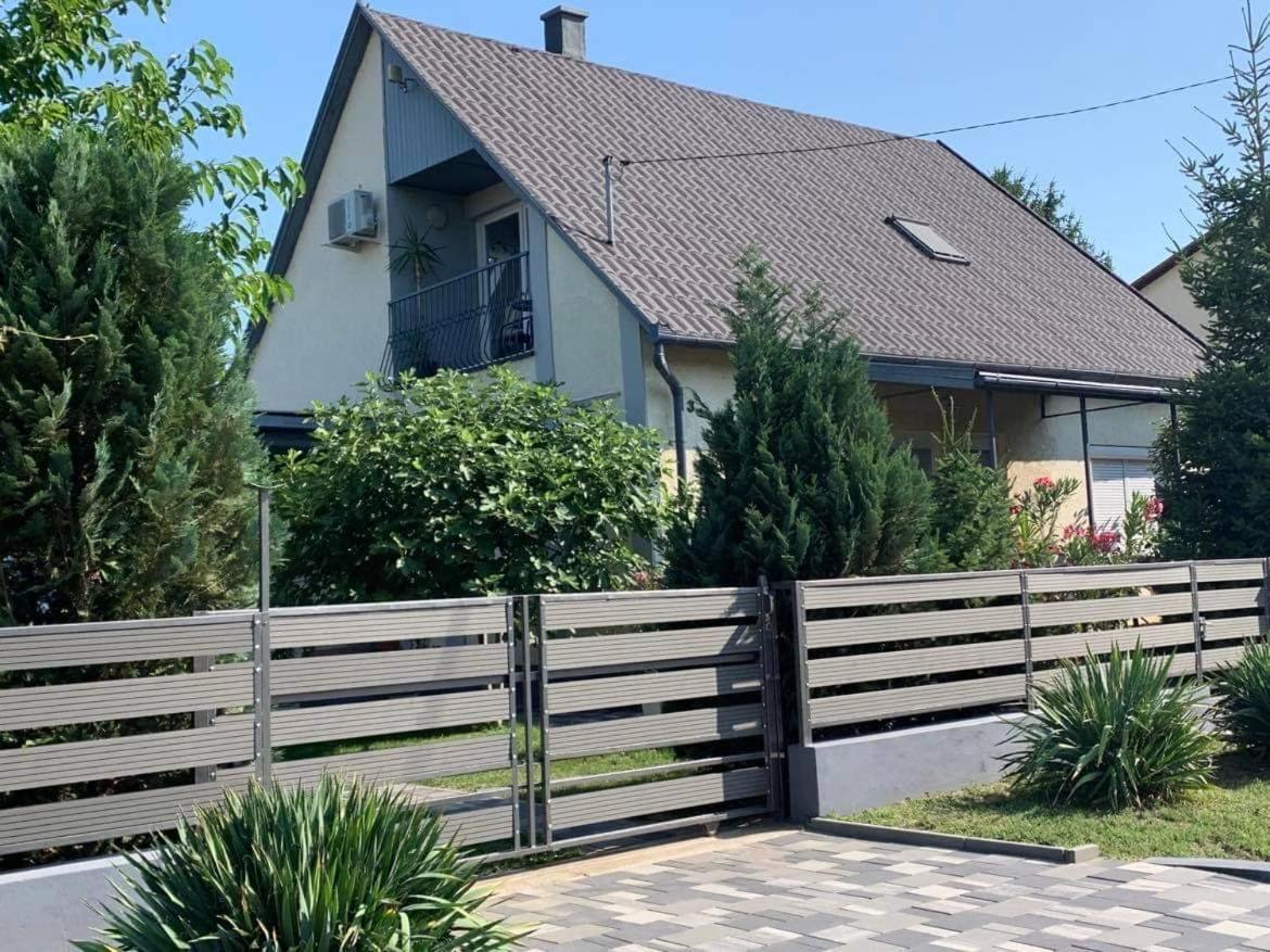 Toparti Hangulatu Nyaralo-Balatonboglár المظهر الخارجي الصورة